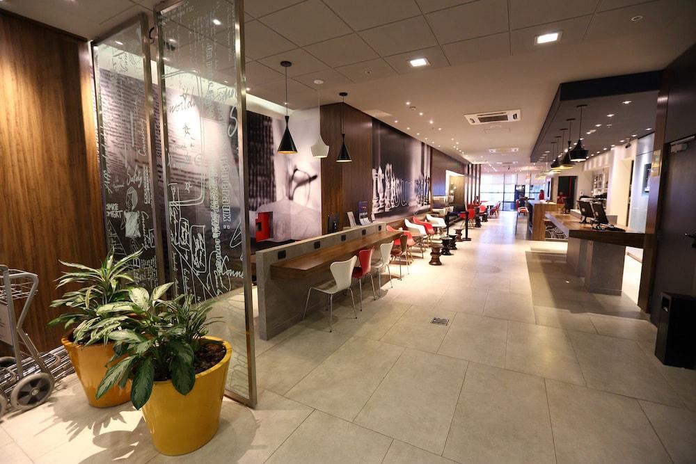 Hotel Ibis Buenos Aires Obelisco Esterno foto