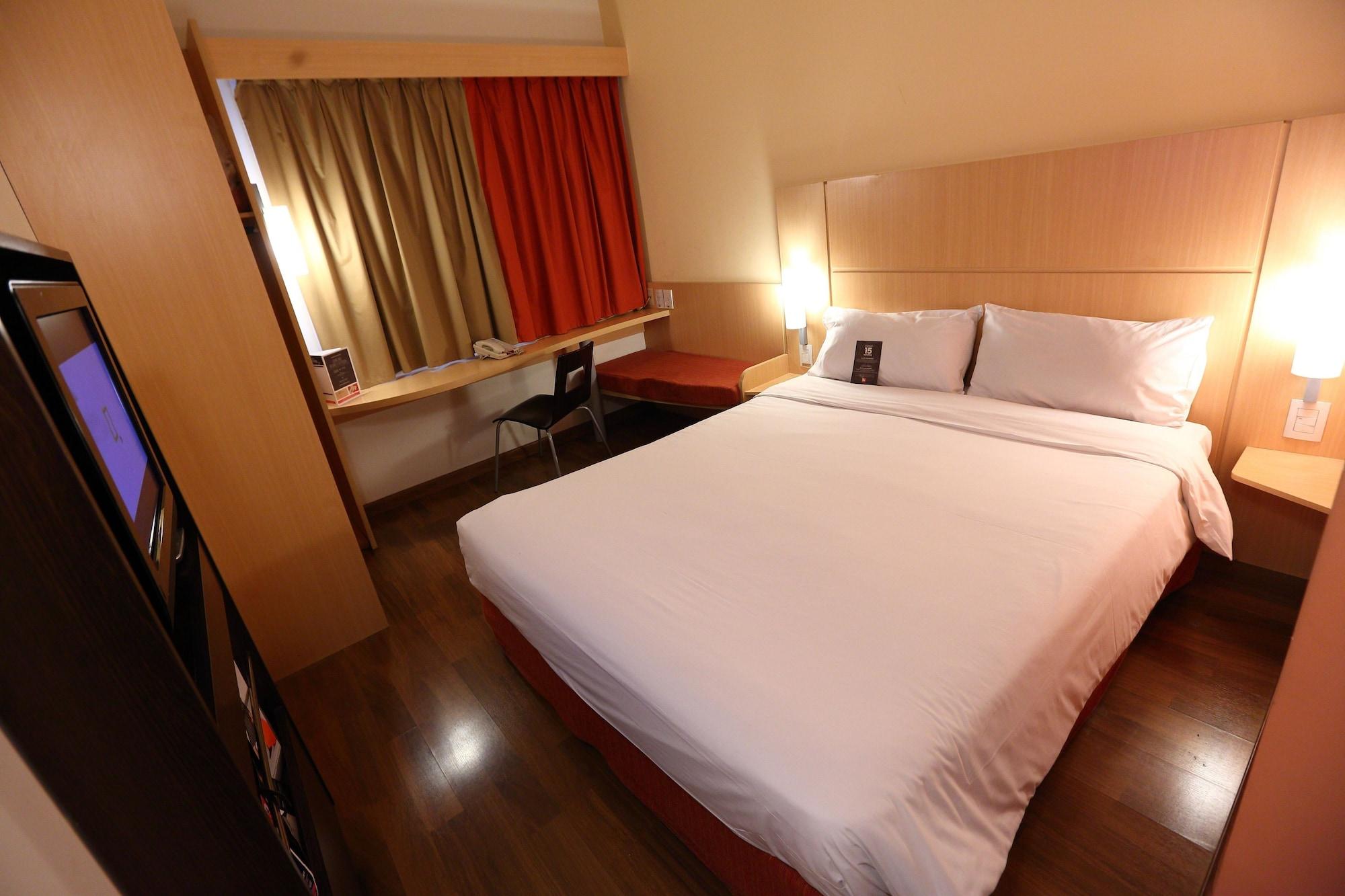 Hotel Ibis Buenos Aires Obelisco Esterno foto
