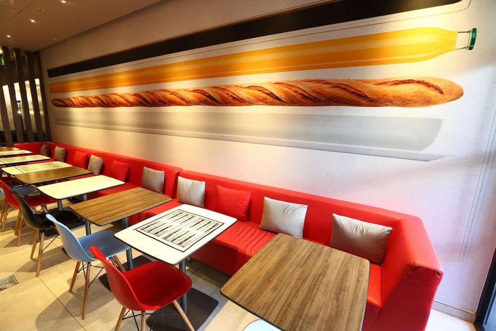 Hotel Ibis Buenos Aires Obelisco Esterno foto