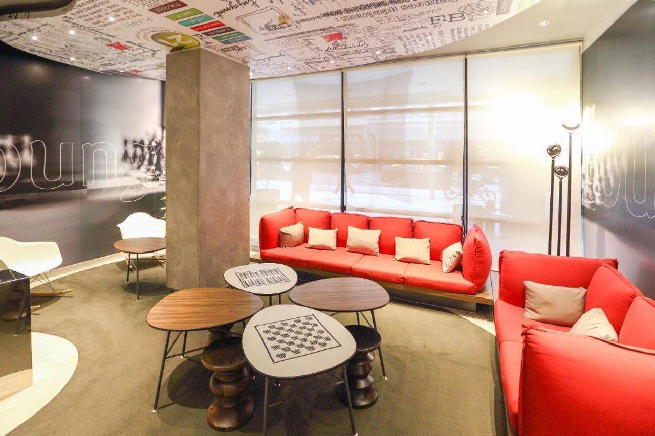 Hotel Ibis Buenos Aires Obelisco Esterno foto