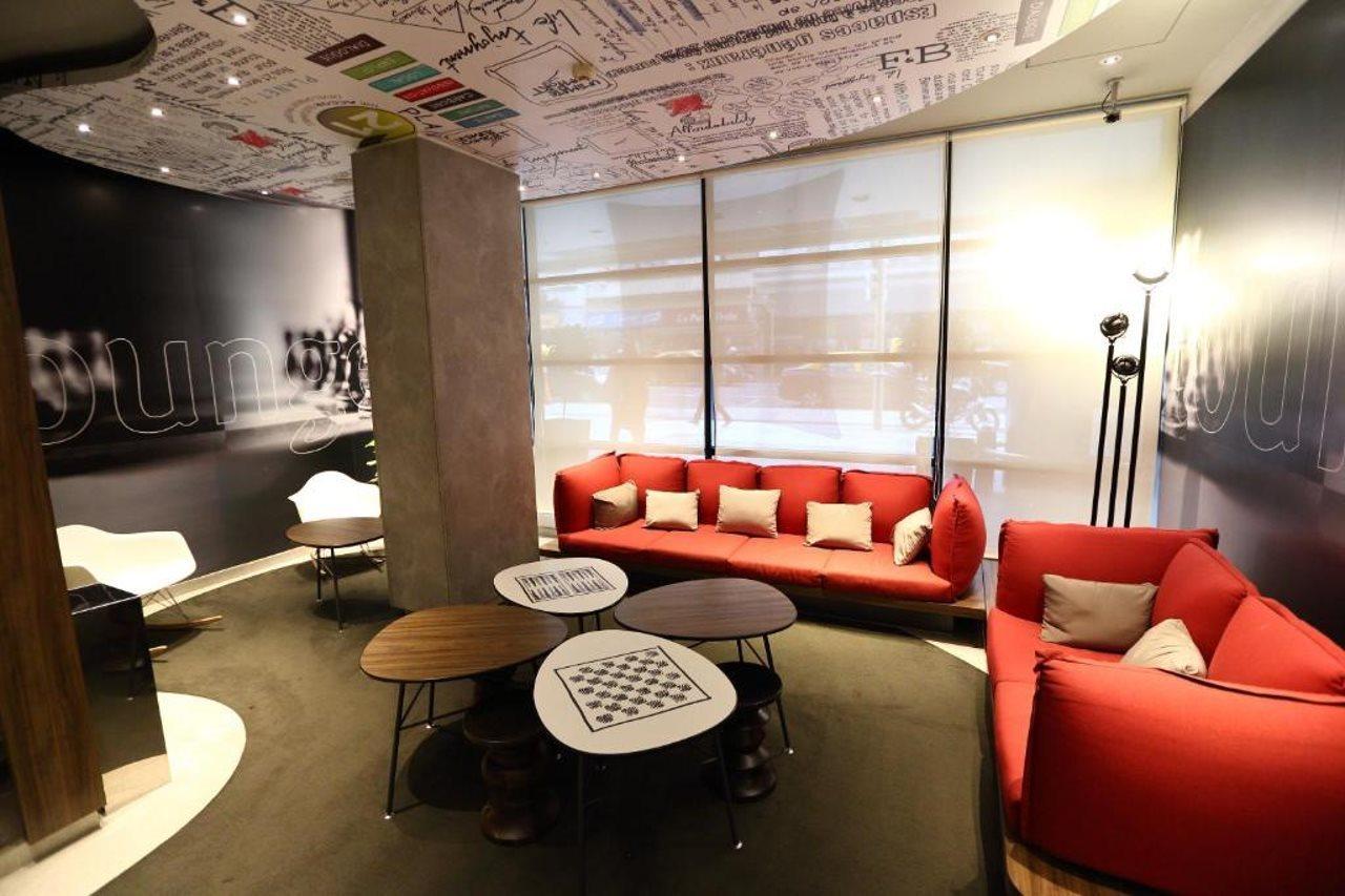 Hotel Ibis Buenos Aires Obelisco Esterno foto