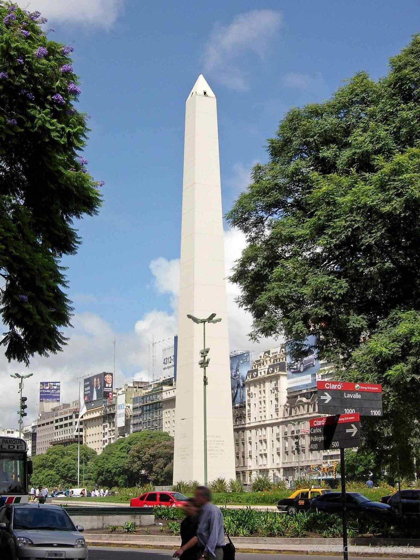 Hotel Ibis Buenos Aires Obelisco Esterno foto