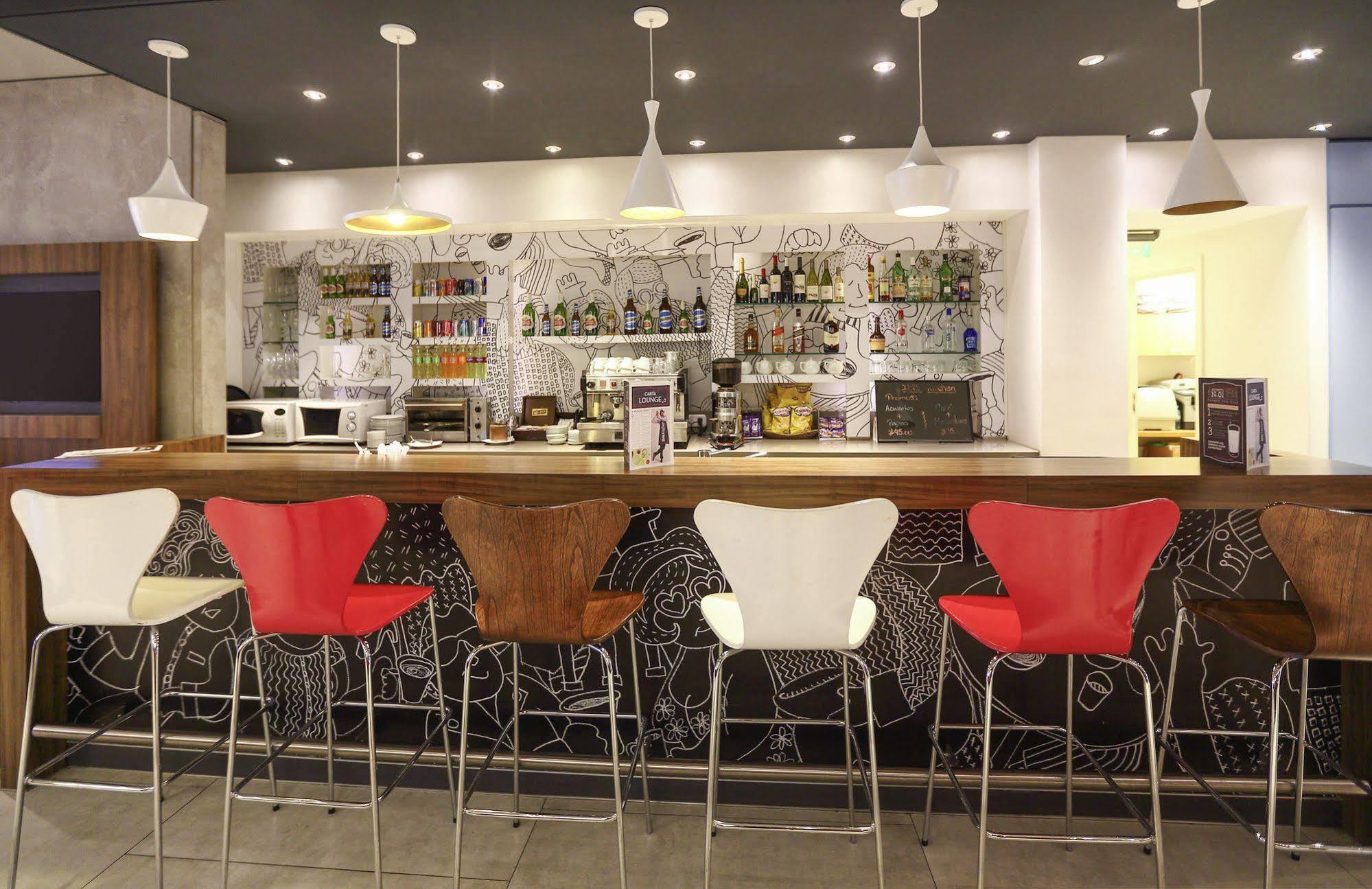 Hotel Ibis Buenos Aires Obelisco Esterno foto
